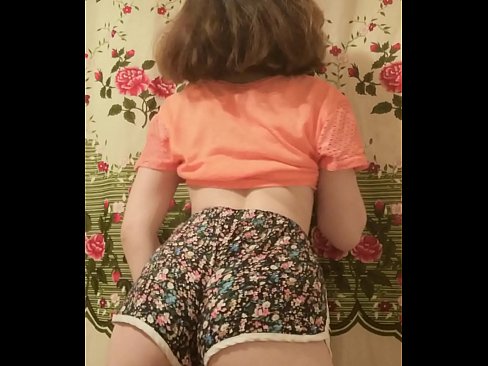 ❤️ Sexy na batang babe na hinuhubad ang kanyang shorts sa camera ️❌ super porn sa amin