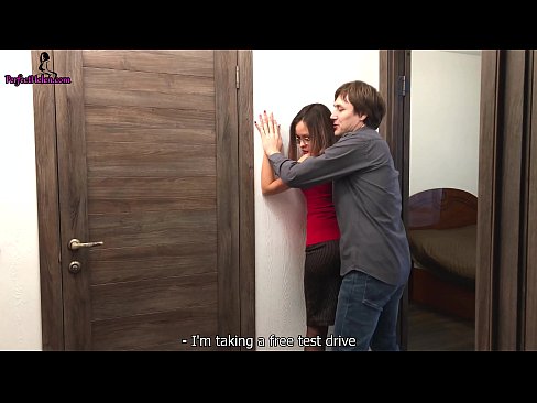 ❤️ Sexy Realtor Sensually Jerks Kanyang Puke at Fucks Habang Nagbebenta ng Kanyang Apartment - Krempai ️❌ super porn sa amin